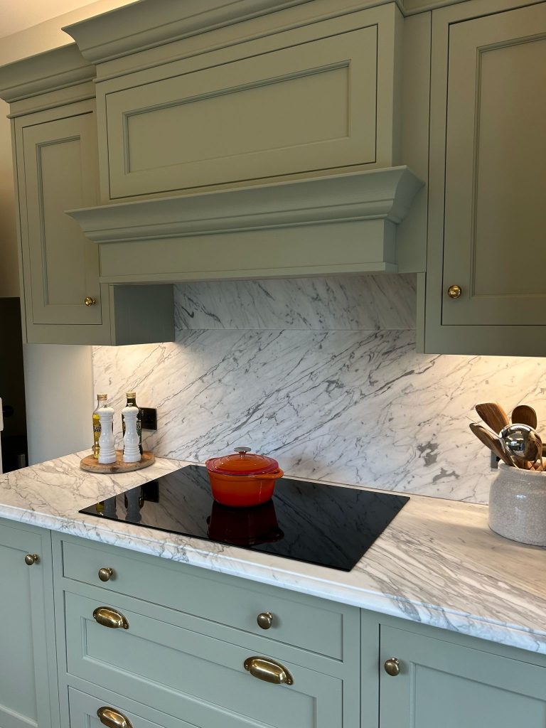 carrara backsplash